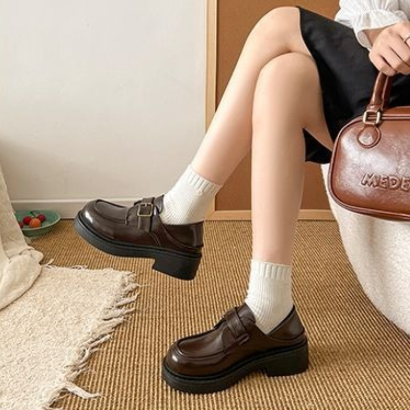 Sapatos de Couro Estilo Britân - Leather Work Flats Women avaliação e preço
