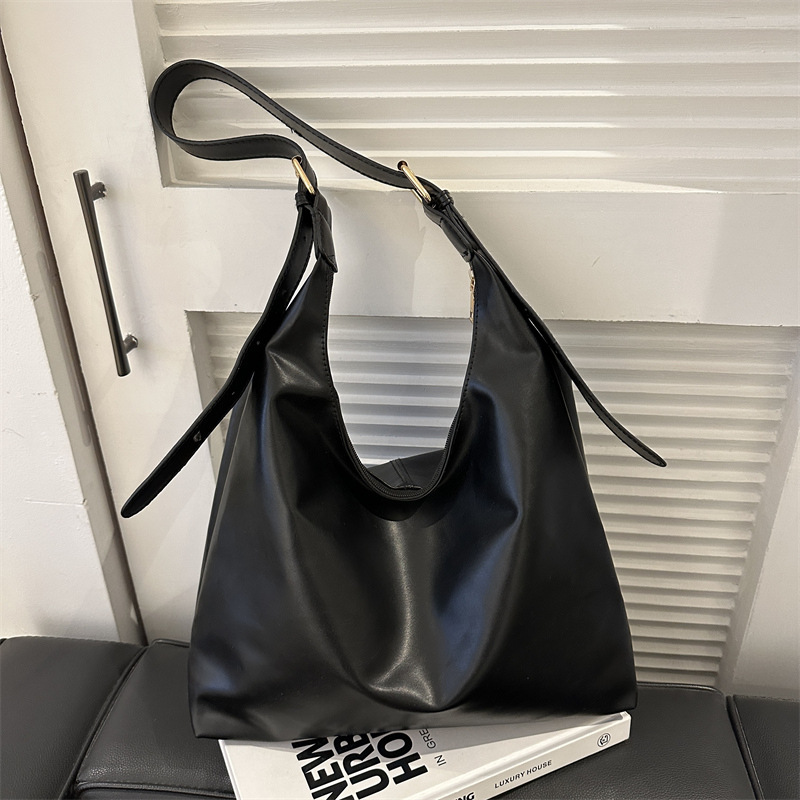 Bolsa de Ombro em Couro Preto  - Leatherwork Workshop avaliação e preço